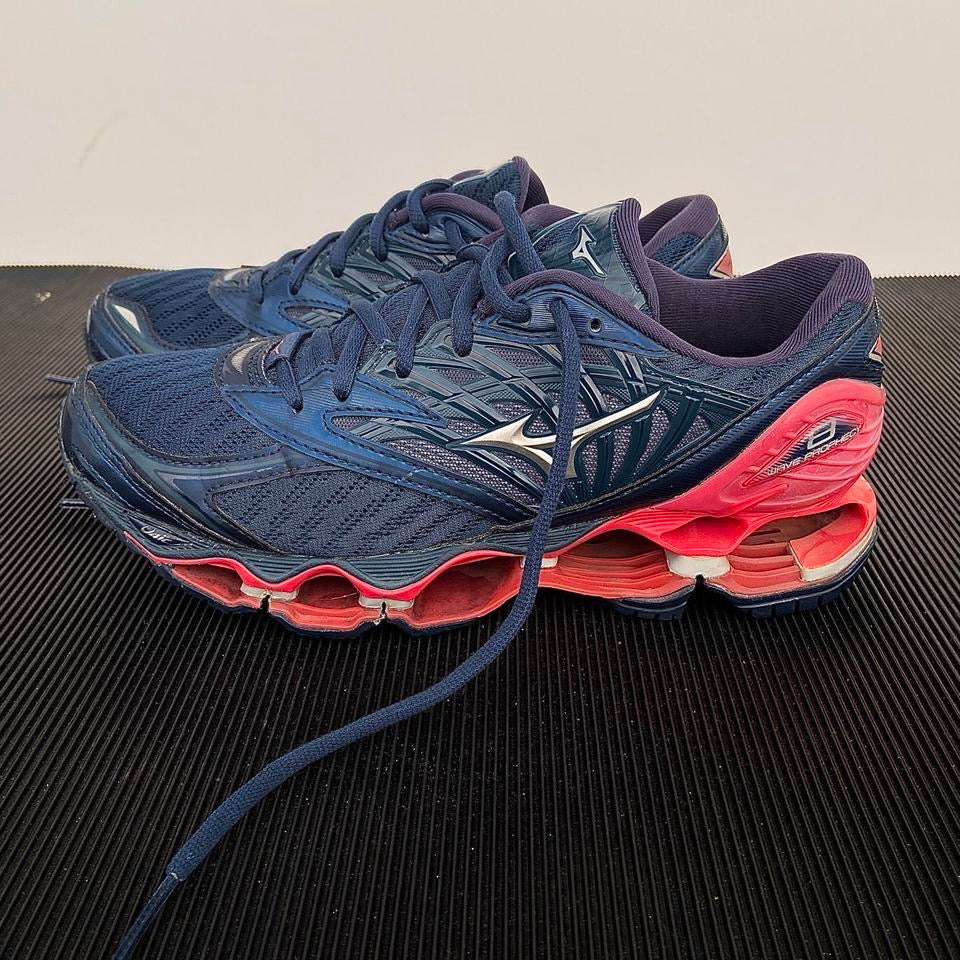 Mizuno Wave Prophecy 8