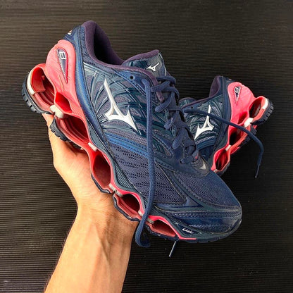 Mizuno Wave Prophecy 8