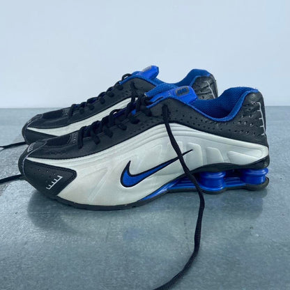 Nike Shox R4