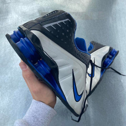 Nike Shox R4