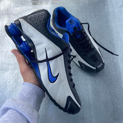 Nike Shox R4