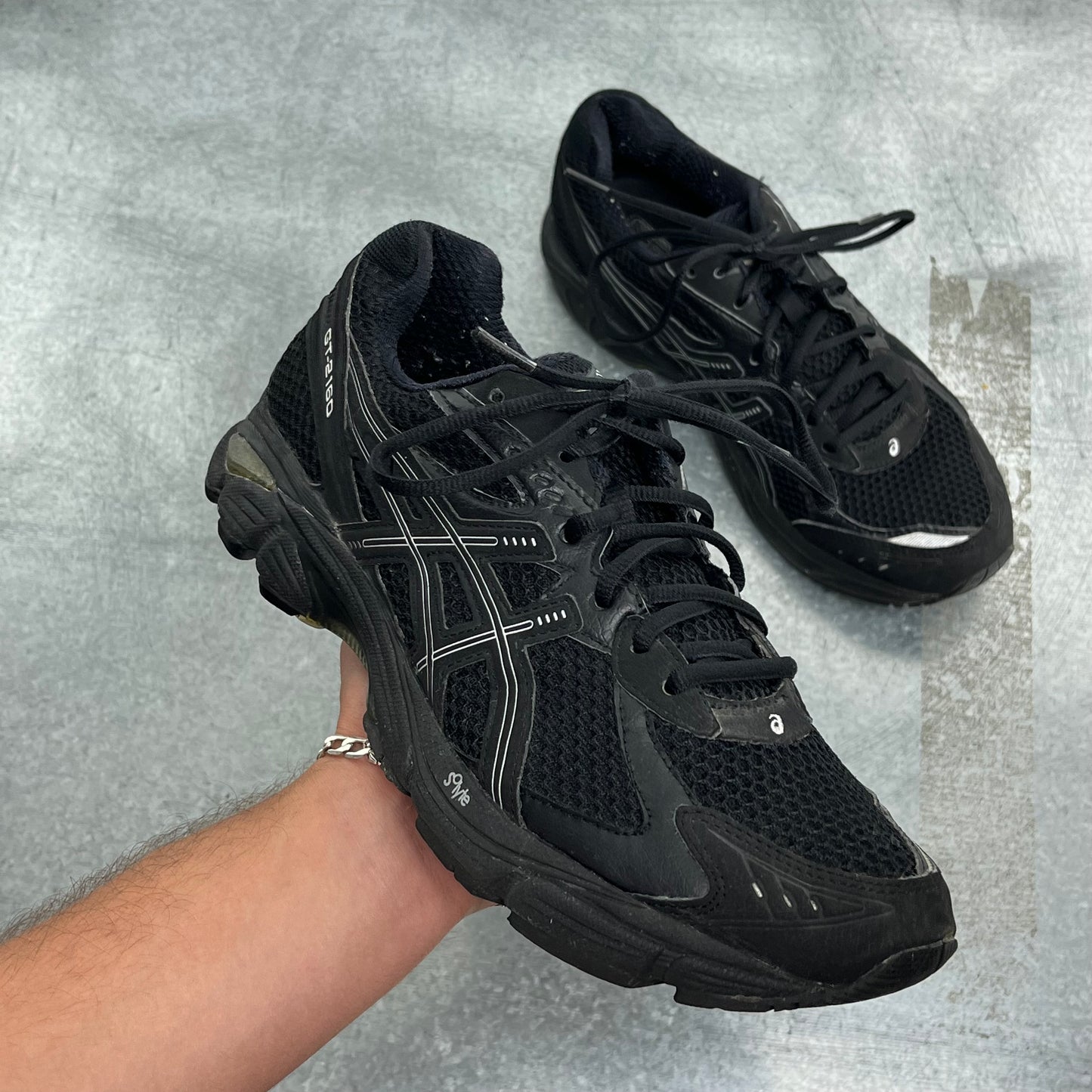 ASICS 2160